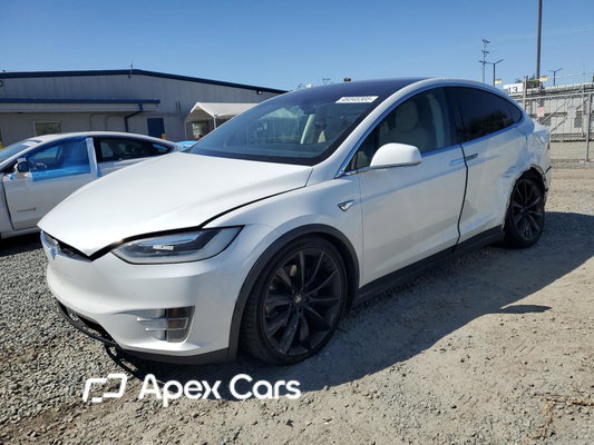 Tesla Model X 2016 - Image 1 of 13