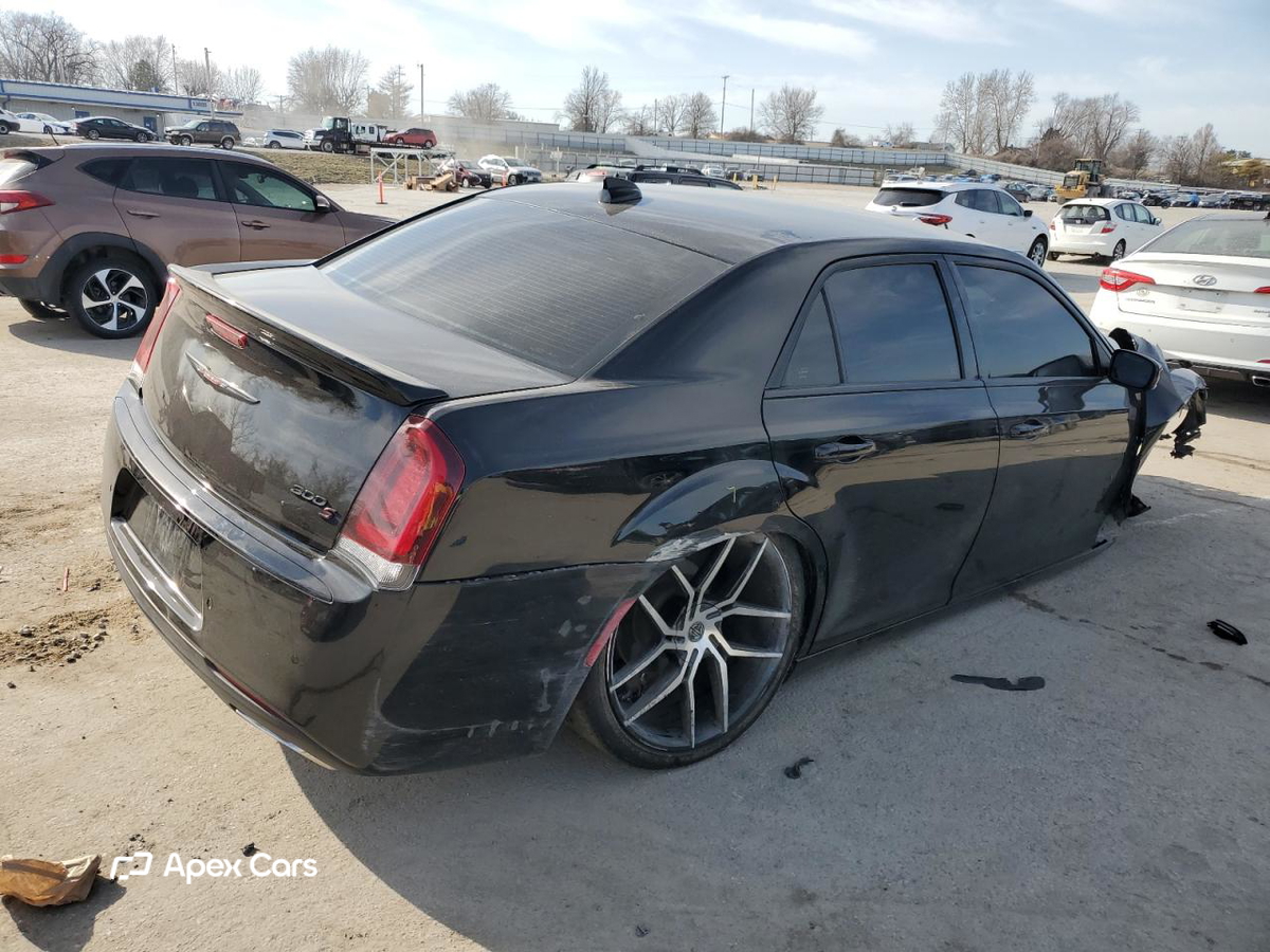 Chrysler 300 2021