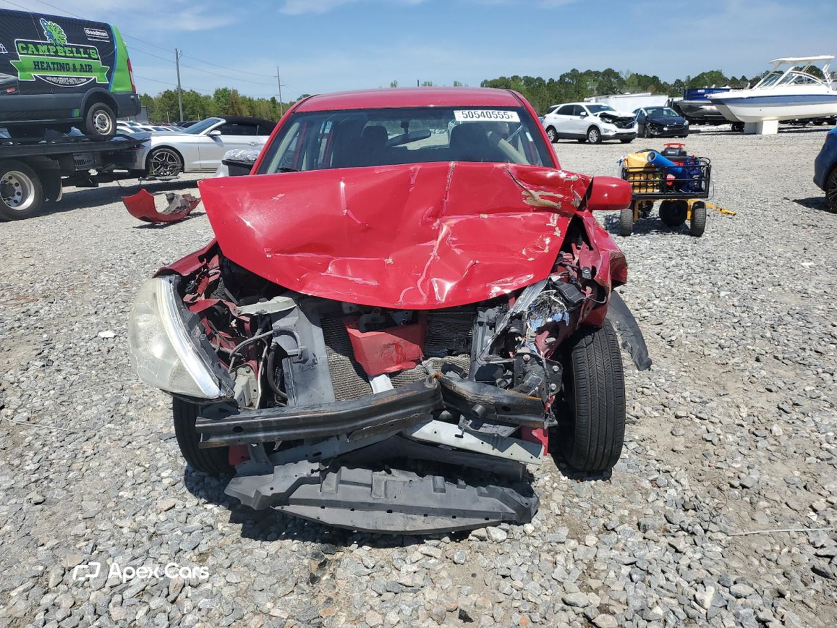 Nissan Versa 2011