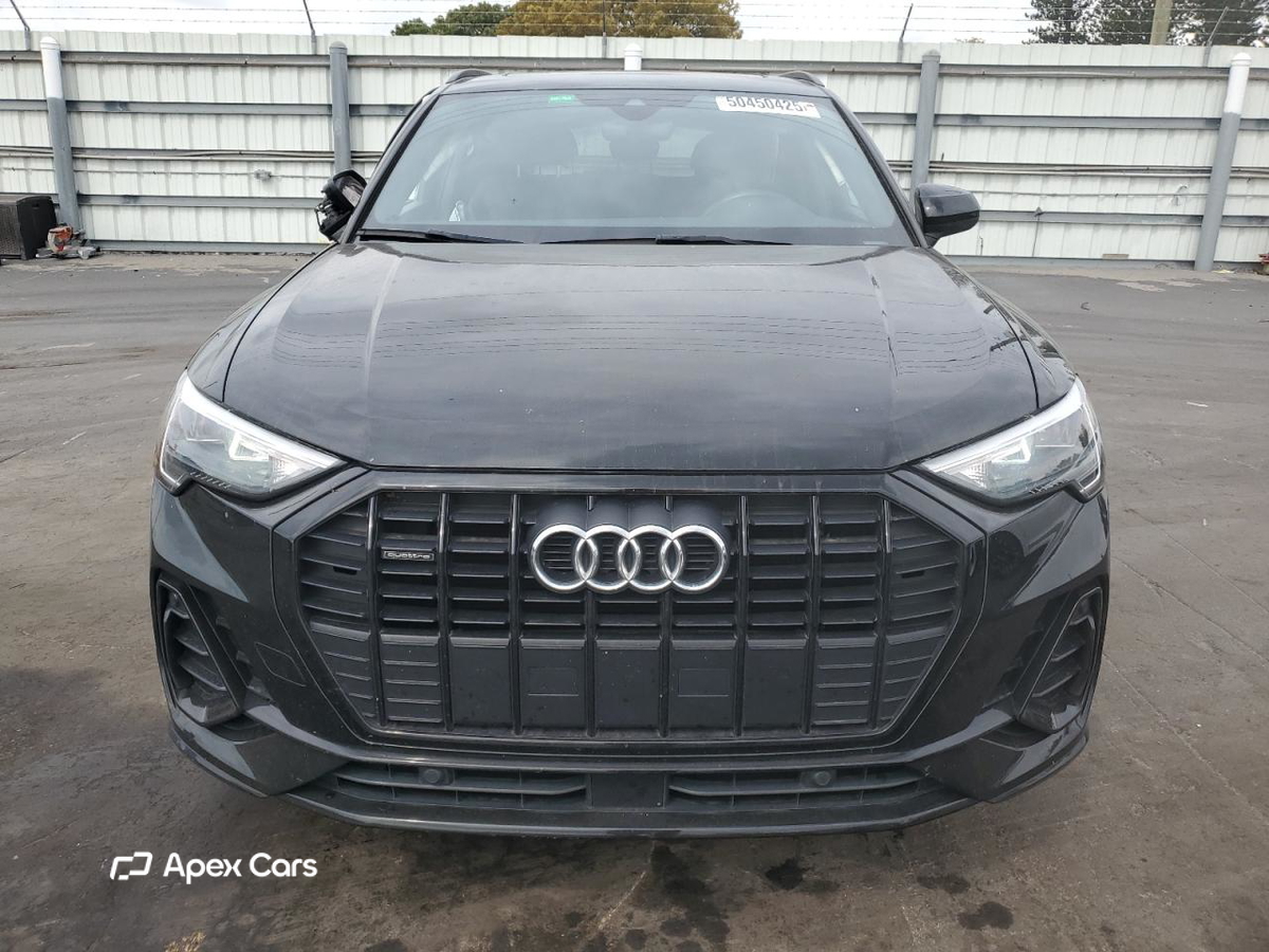 Audi Q3 2021