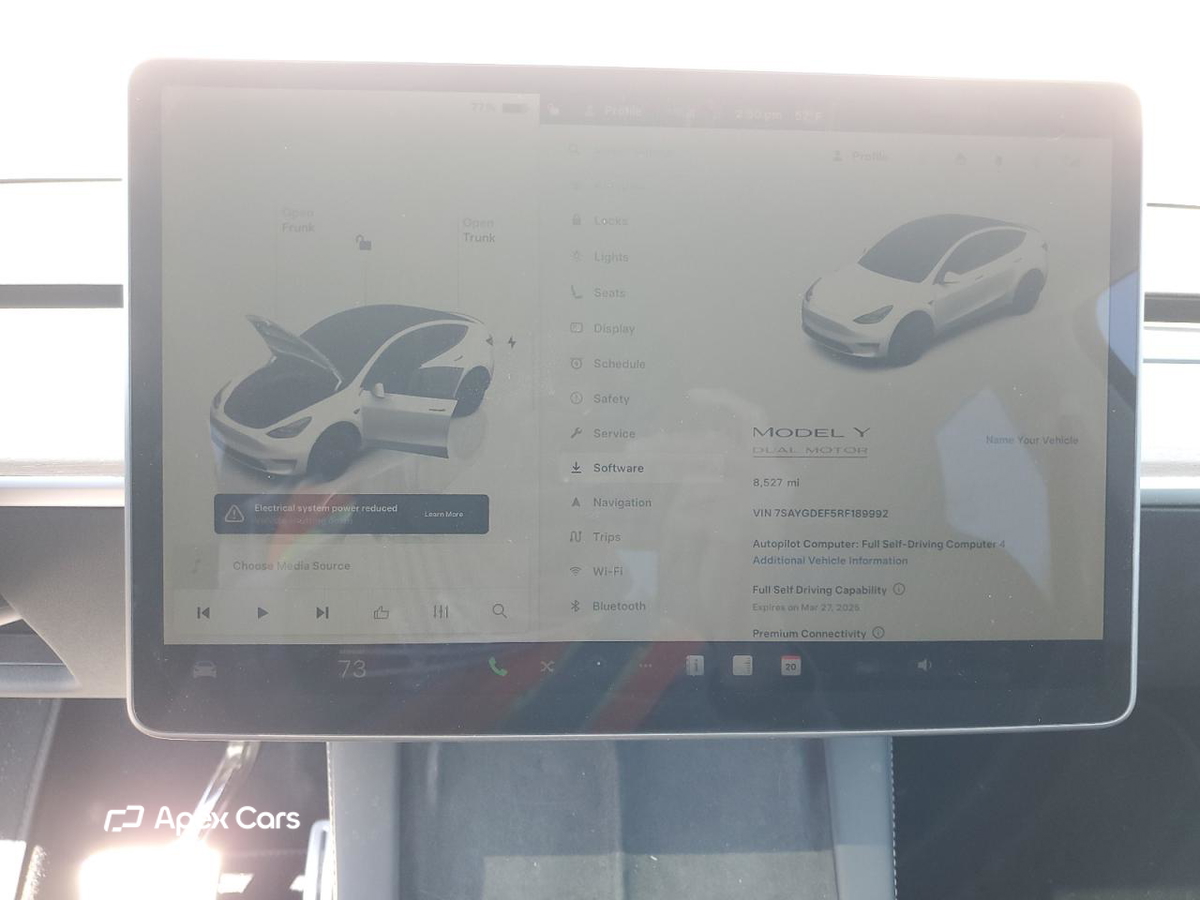 Tesla Model Y 2024
