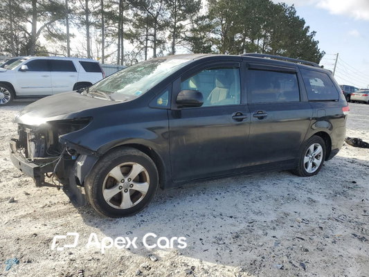 Toyota Sienna 2011 - Image 1 of 15