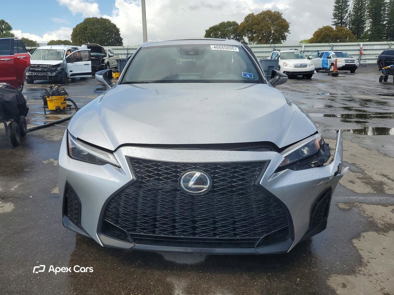 Lexus IS 2023