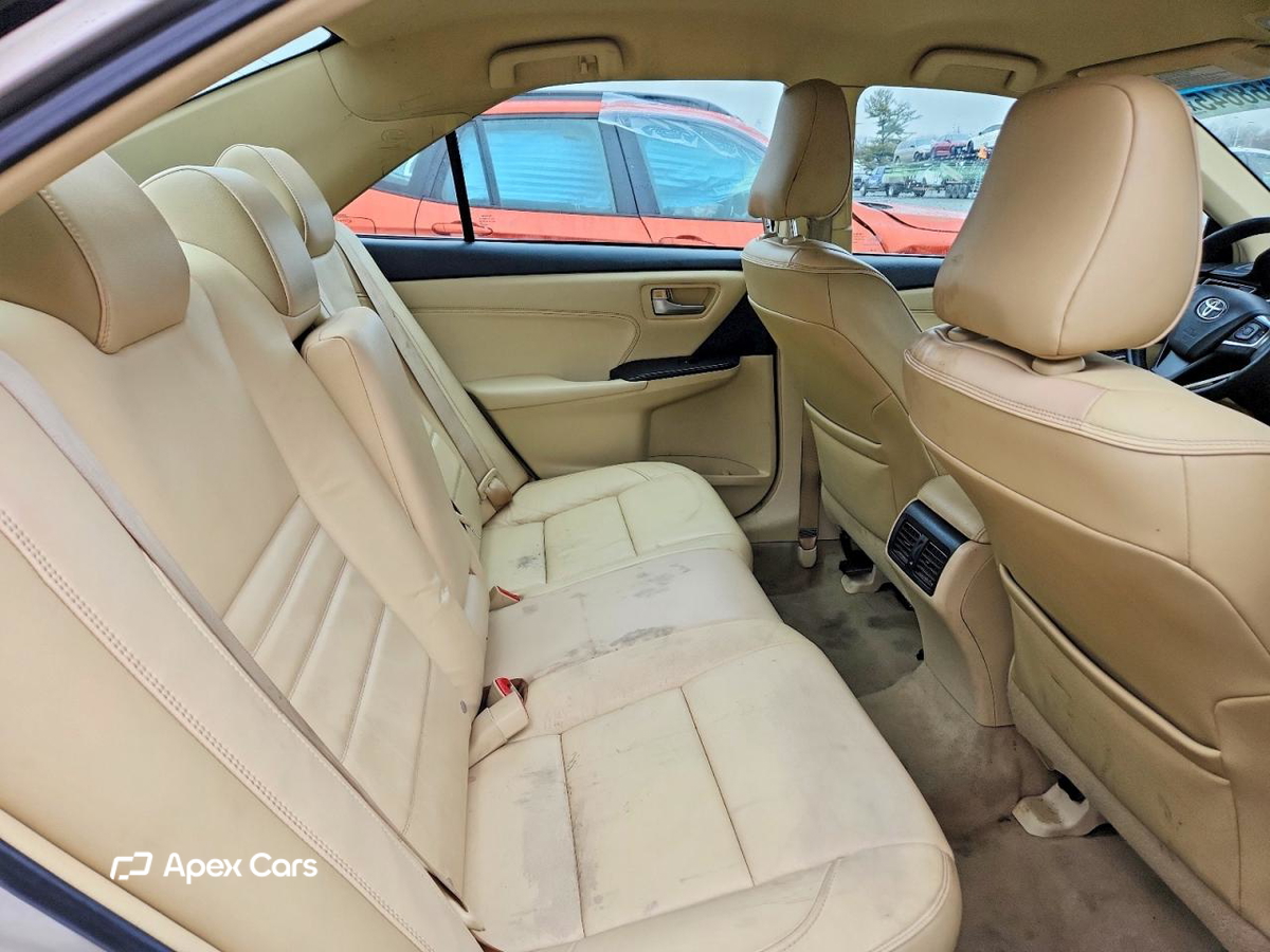 Toyota Camry 2016