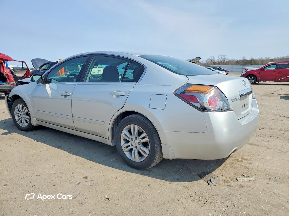 Nissan Altima 2010