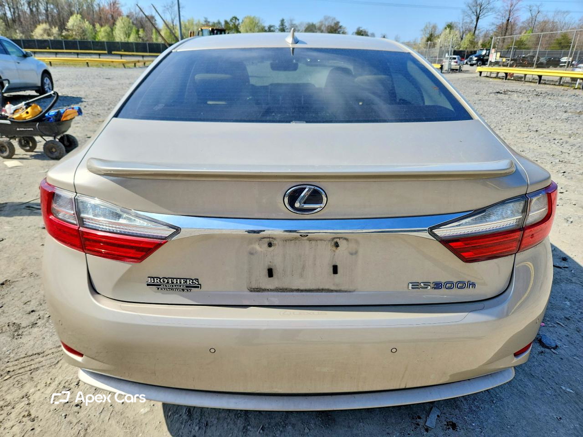 Lexus ES 2016