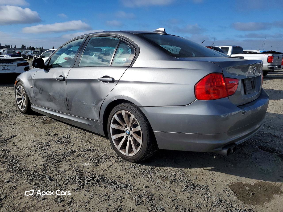 BMW Series 3 2011