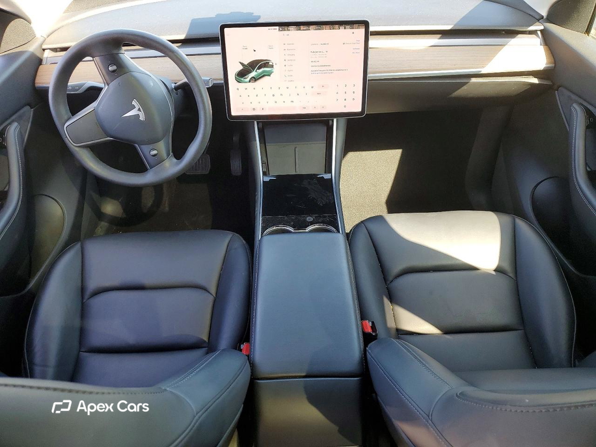 Tesla Model Y 2021