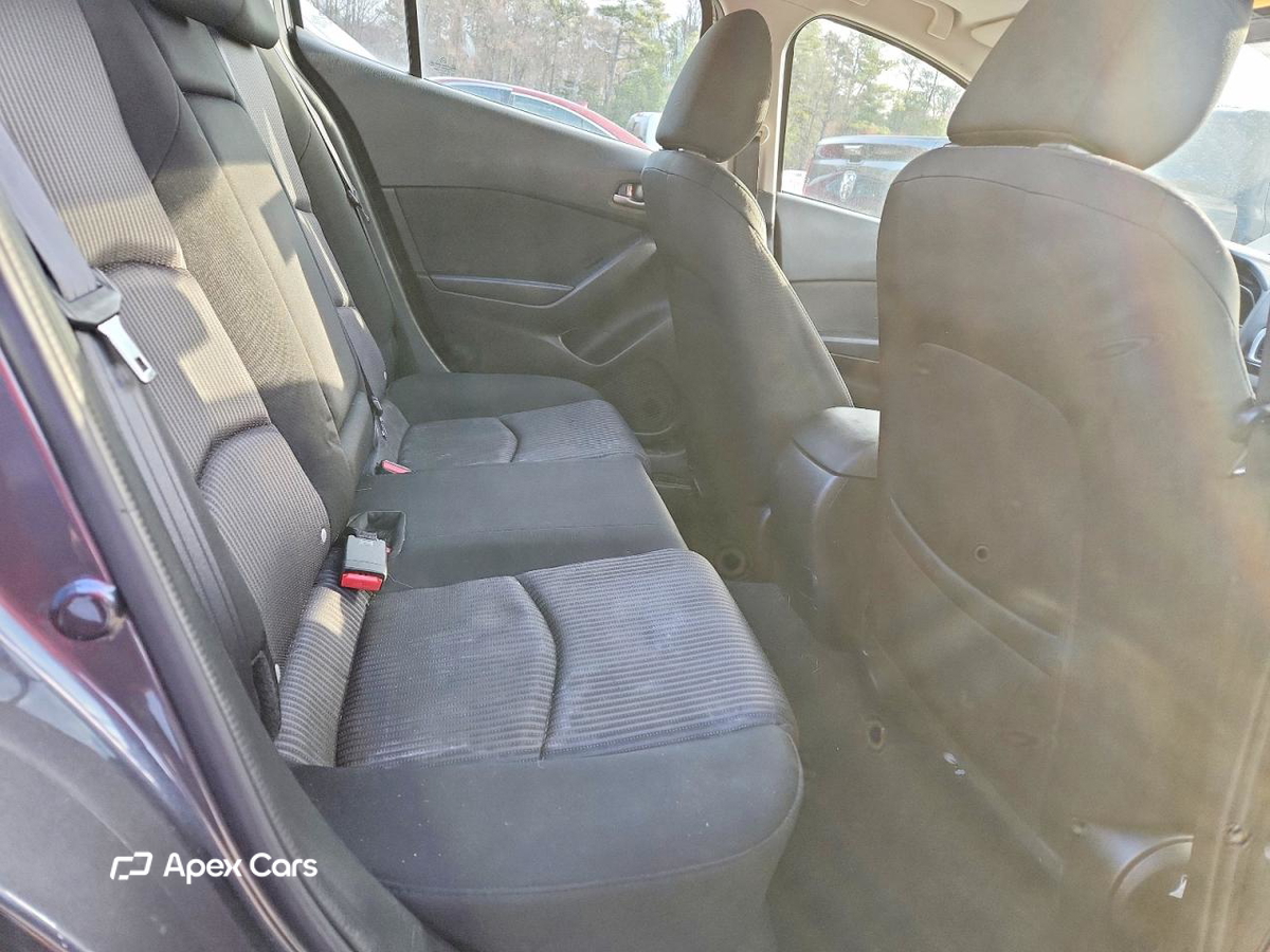 Mazda 3 2015