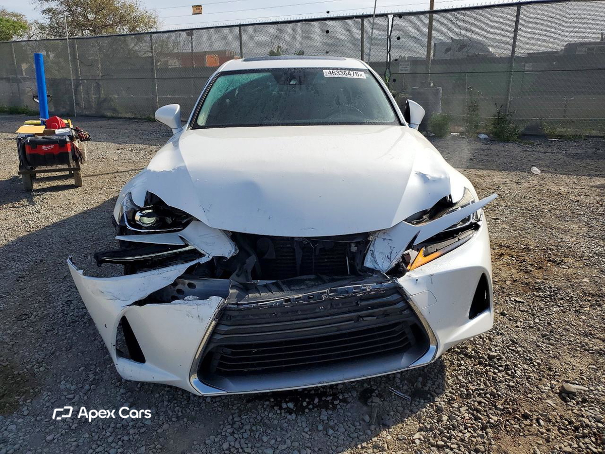 Lexus IS 2017