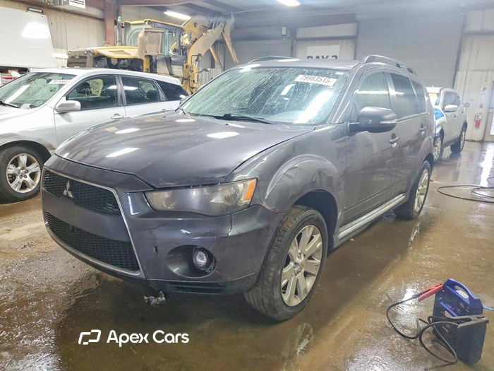 2010 Mitsubishi Outlander - Image 1 of 5