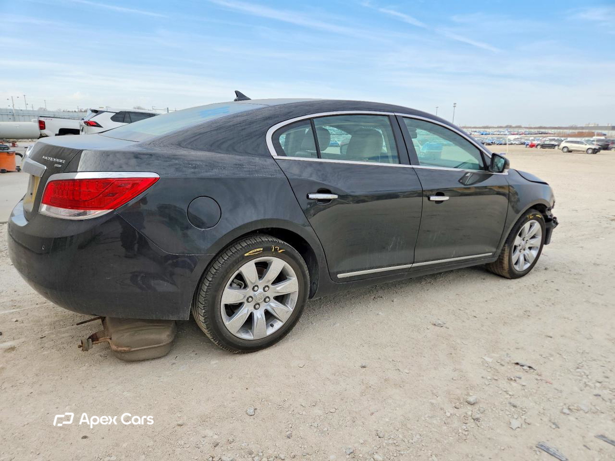 Buick LaCrosse 2011