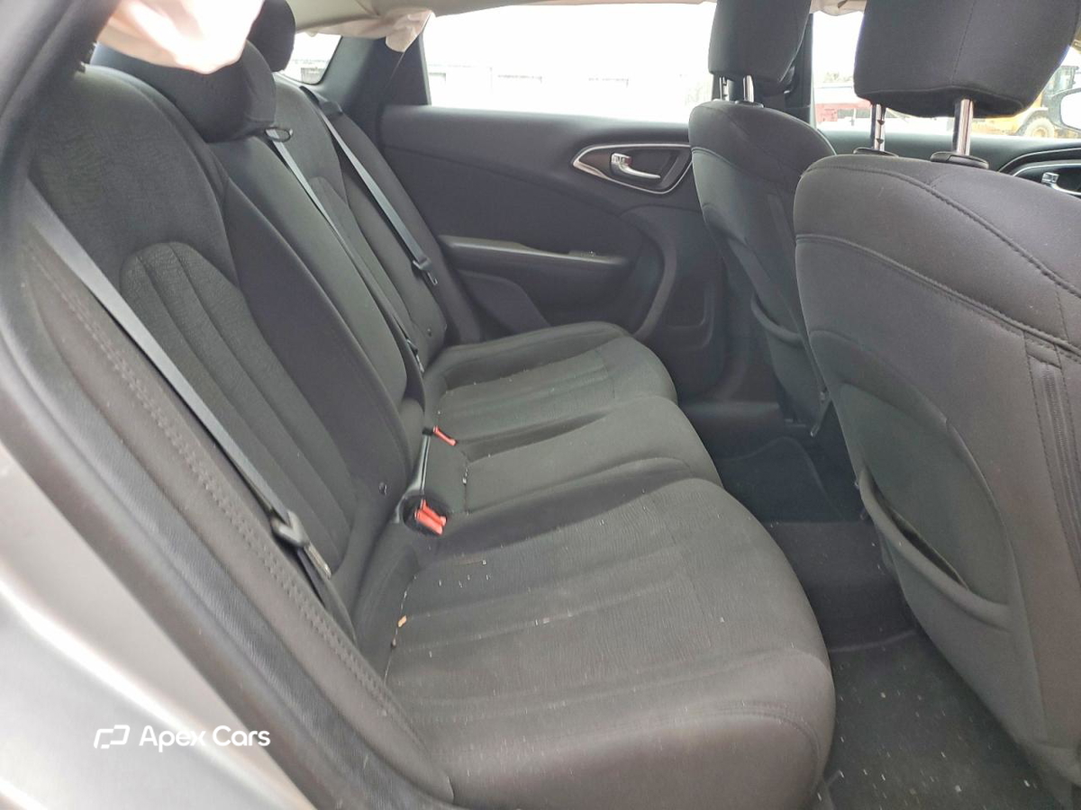 Chrysler 200 2016