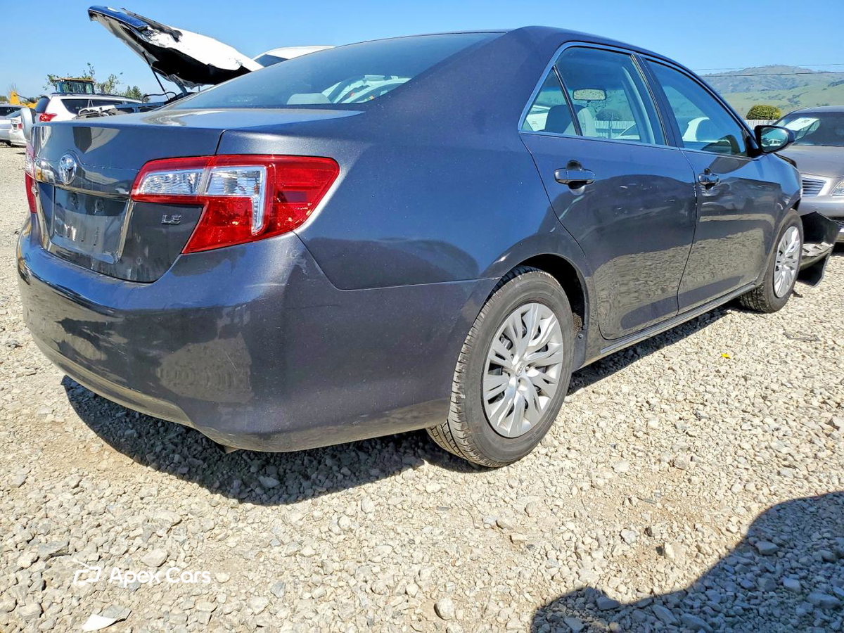 Toyota Camry 2012