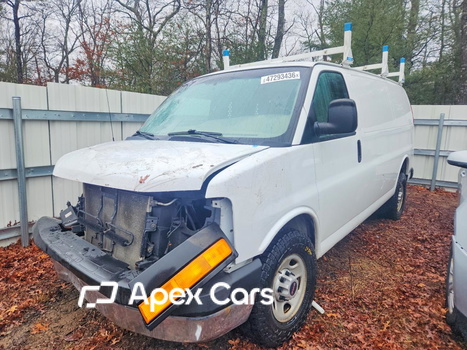 GMC Savana 2017 - Image 1 of 13