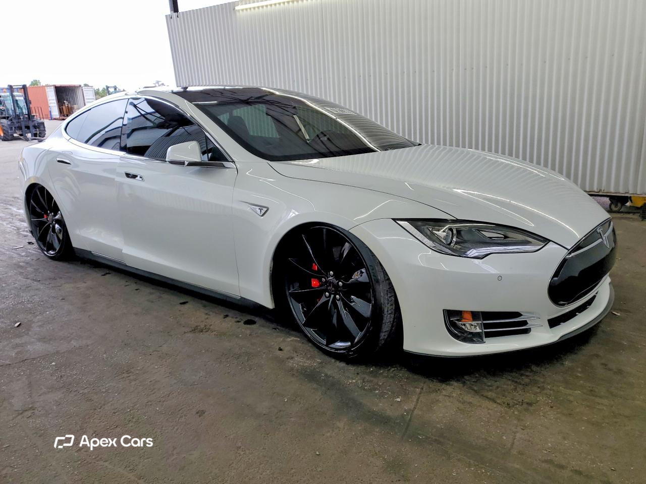 Tesla Model S 2014