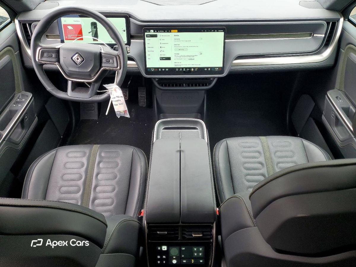 Rivian R1S 2025