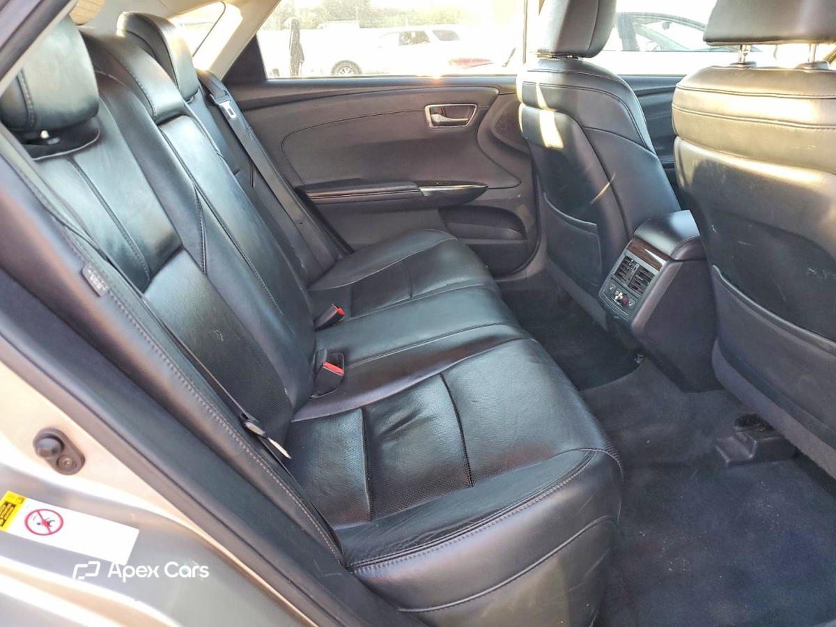 Toyota Avalon 2013