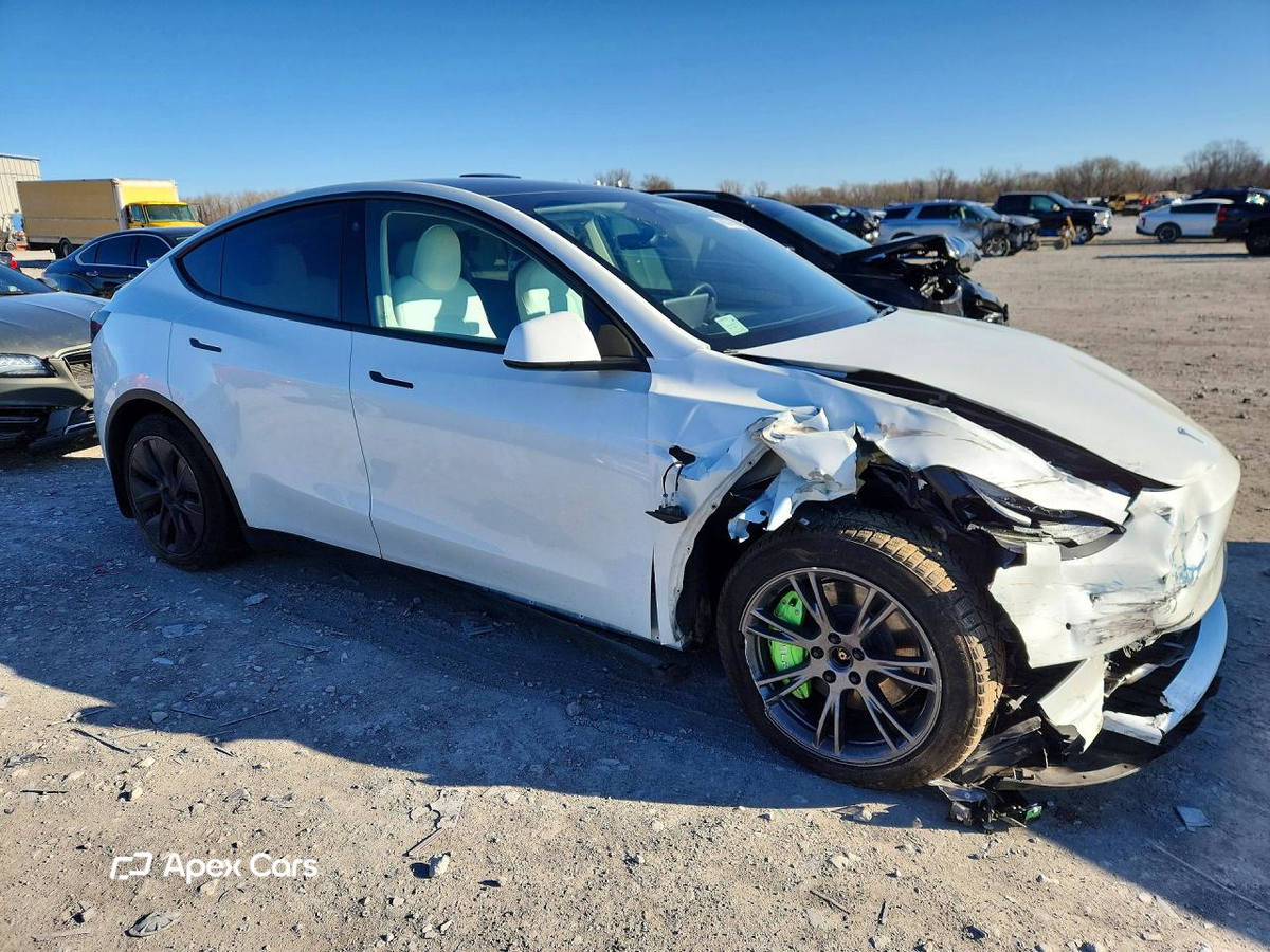 Tesla Model Y 2022