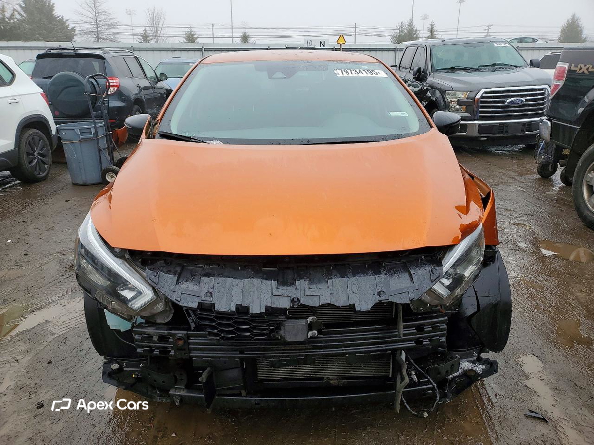 Nissan Versa 2021