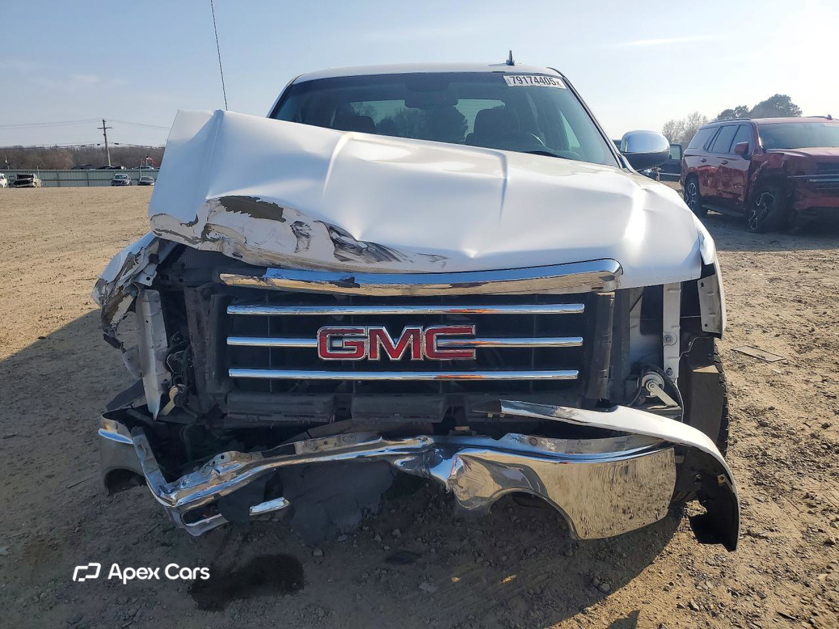 GMC Sierra 2013