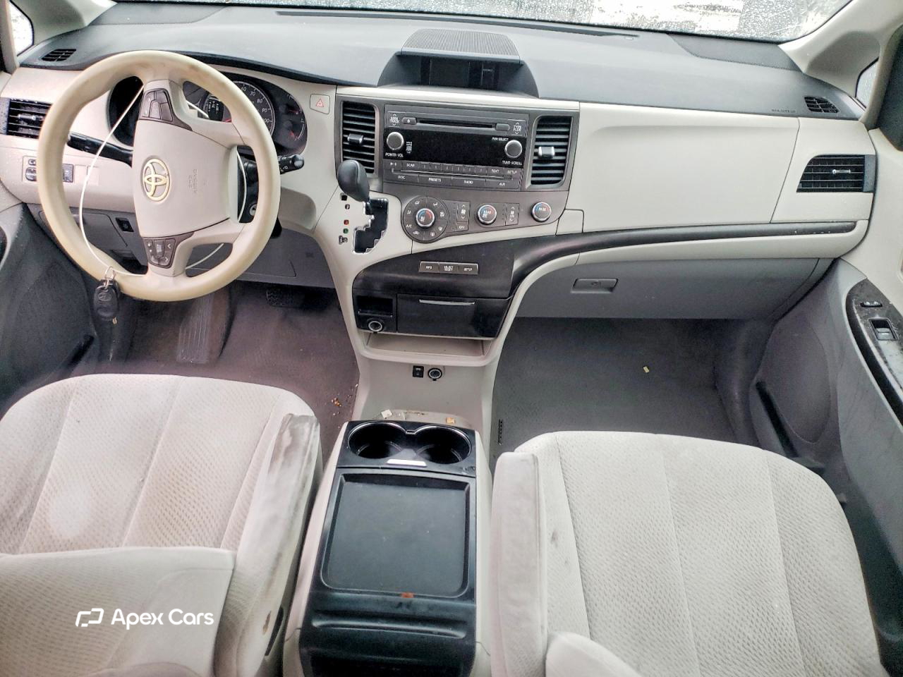 Toyota Sienna 2011