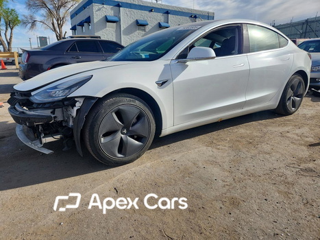 Tesla Model 3 2020 - Image 1 of 13