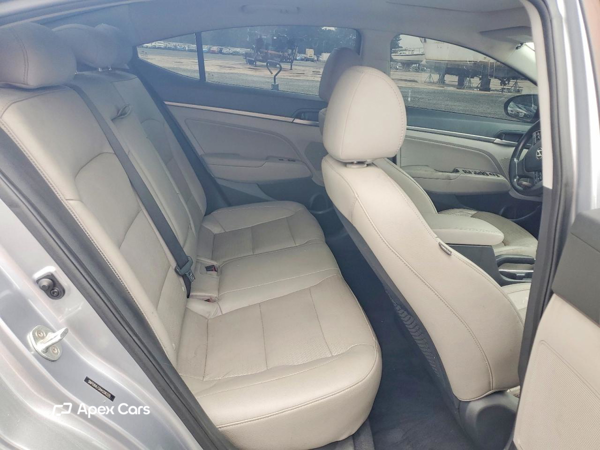 Hyundai Elantra 2017