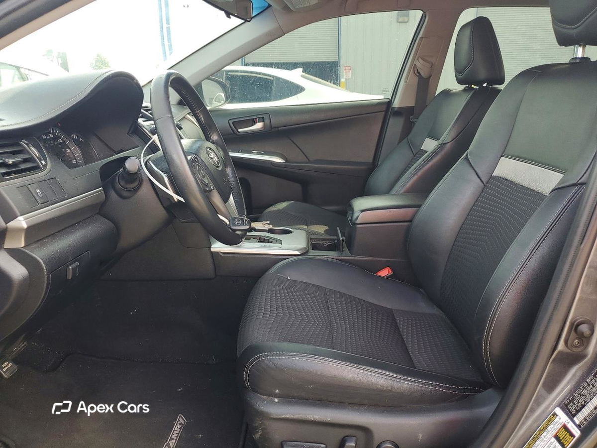 Toyota Camry 2012