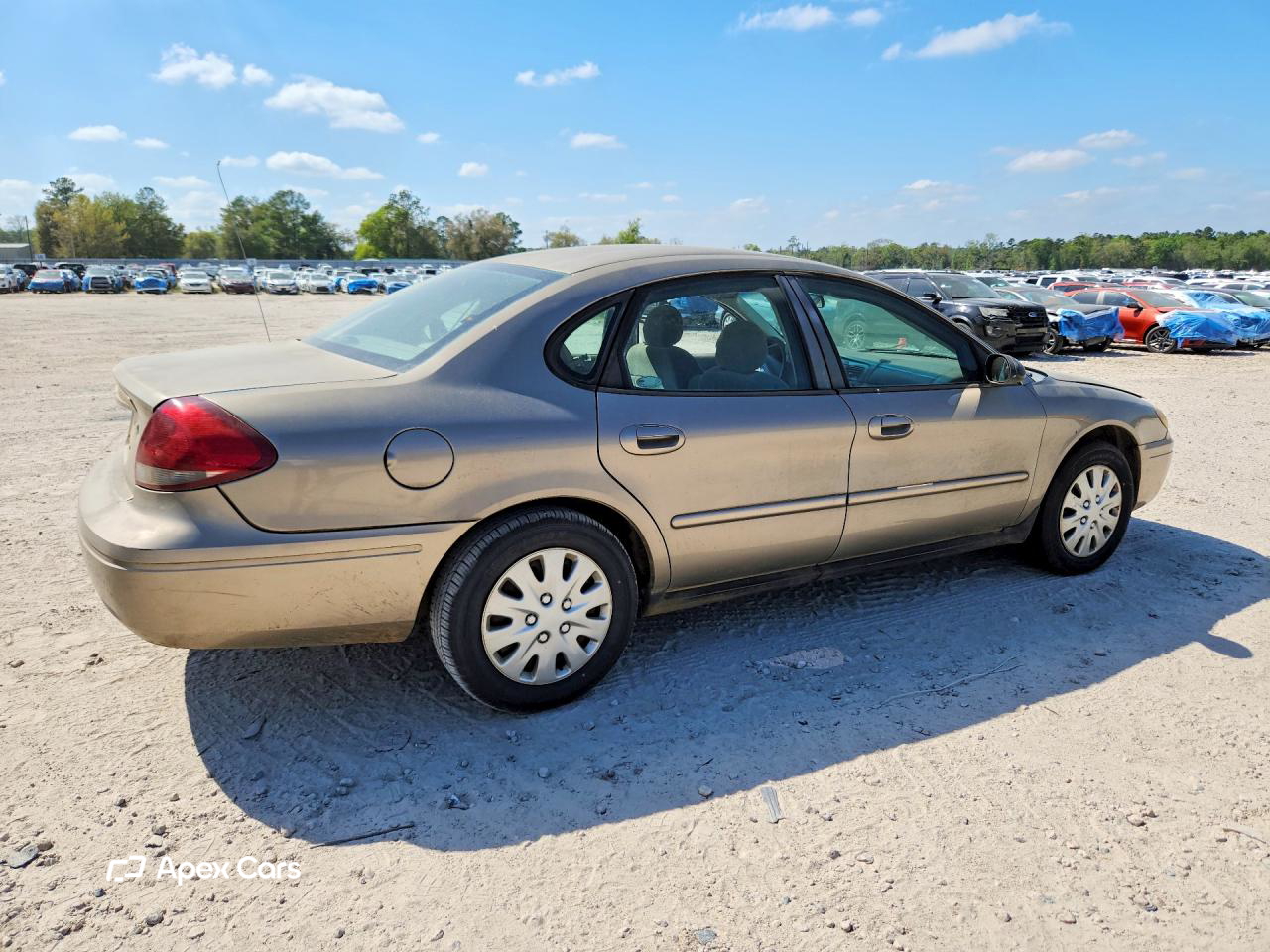 Ford Taurus 2004