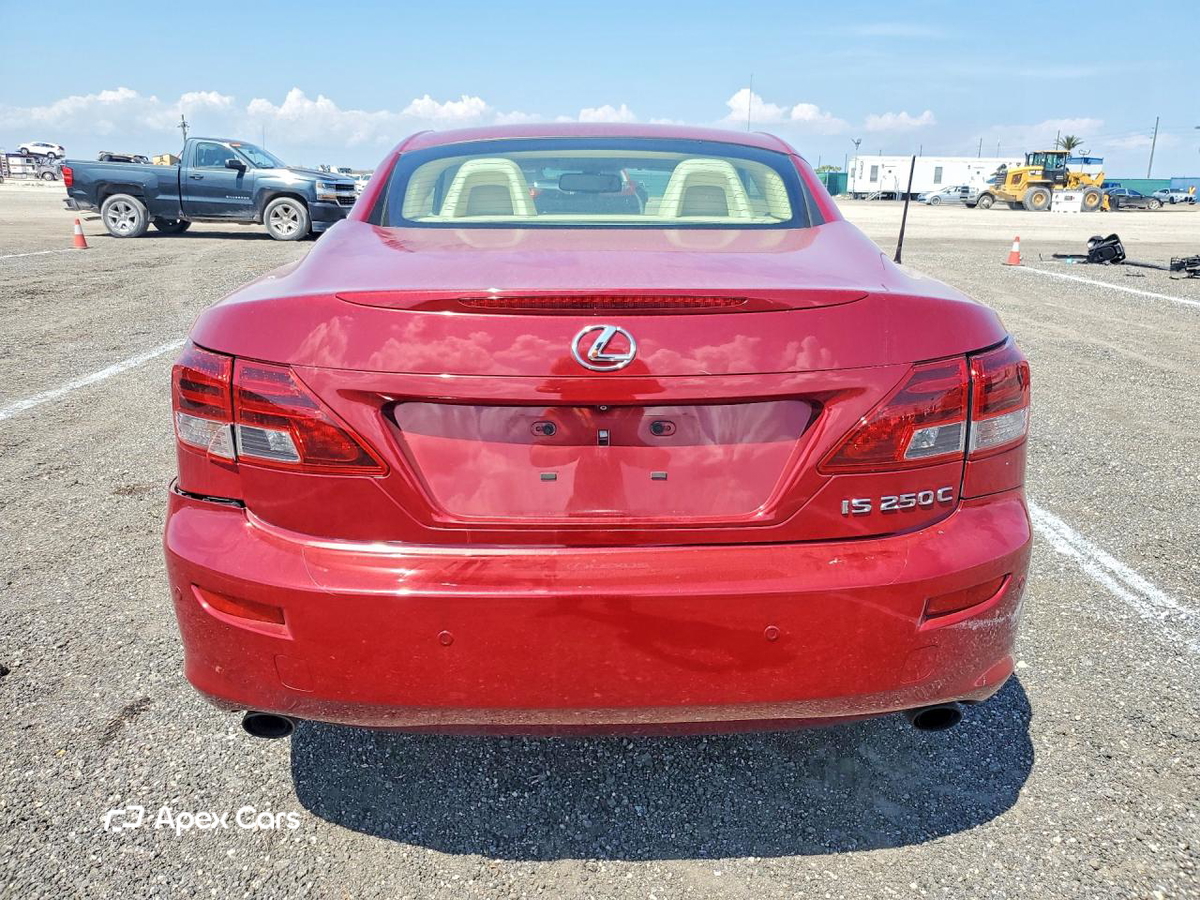Lexus IS 2015