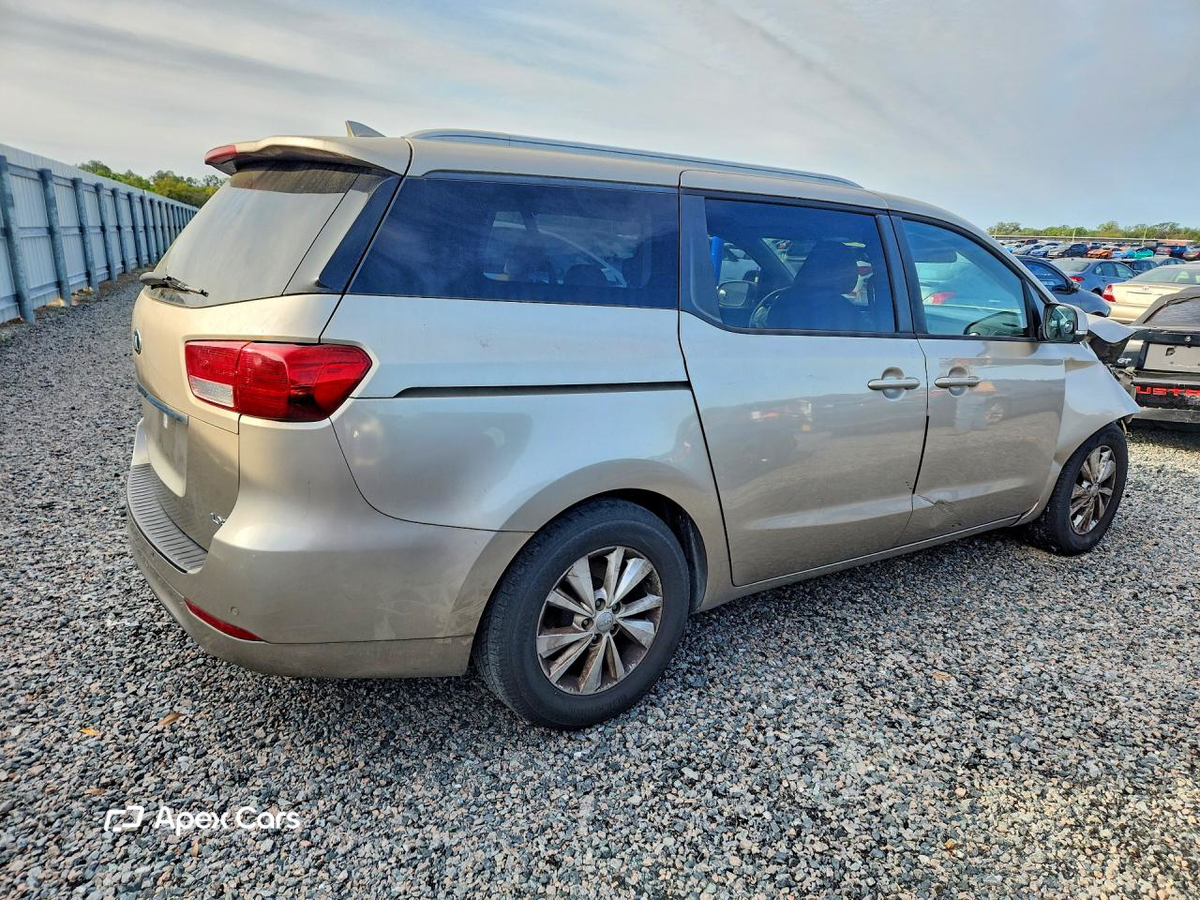 Kia Sedona 2016