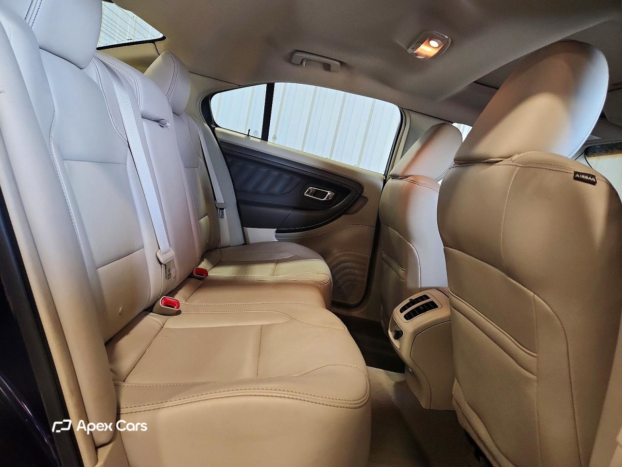 Ford Taurus 2011