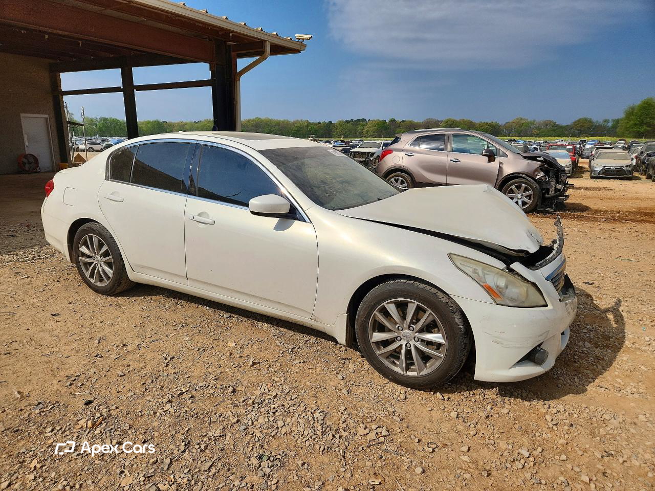 Infiniti G 2011