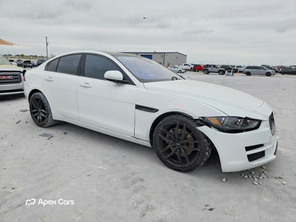 Jaguar XE 2017