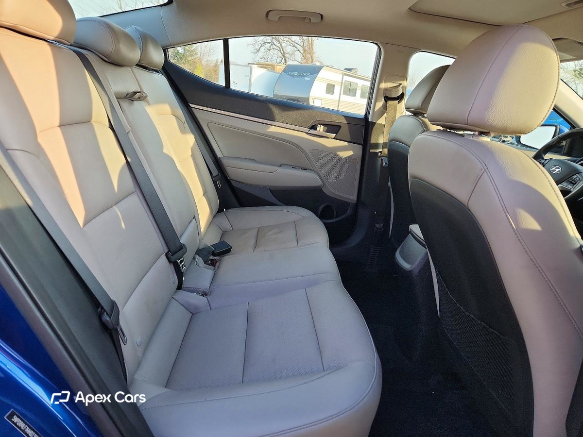 Hyundai Elantra 2017