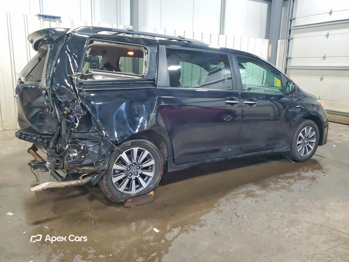 Toyota Sienna 2018