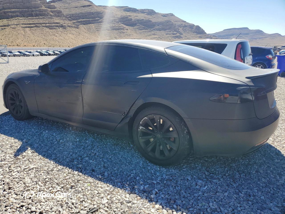 Tesla Model S 2016