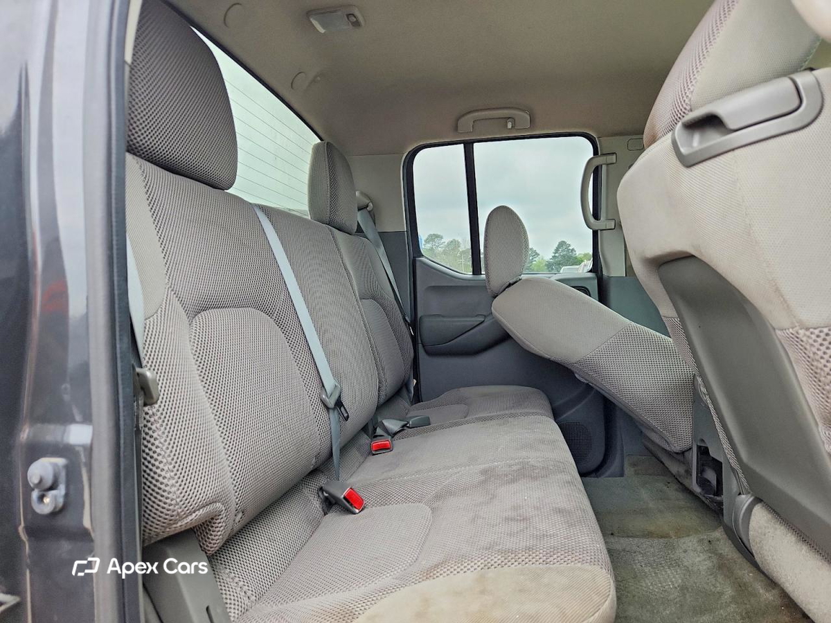 Nissan Navara (Frontier) 2012