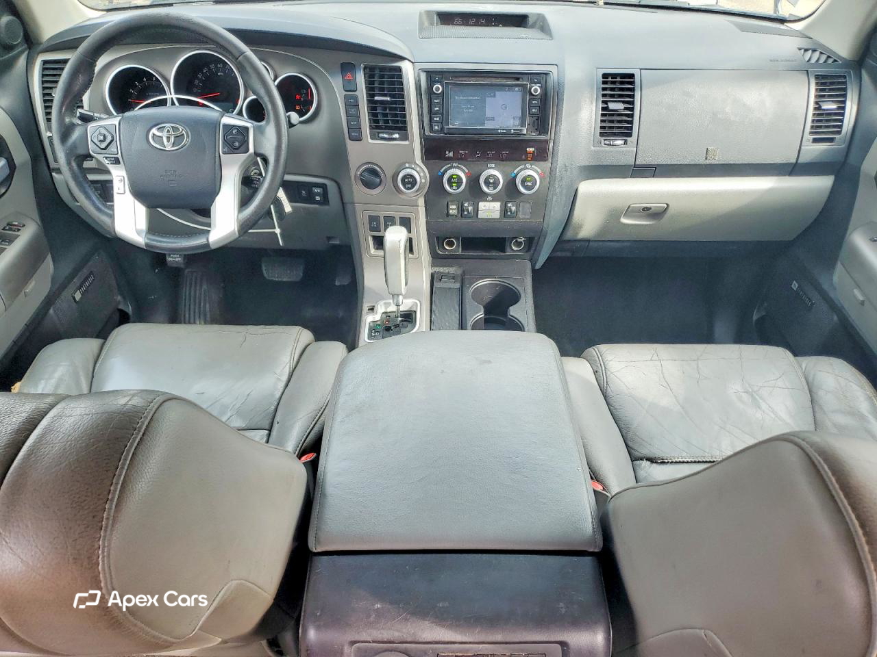 Toyota Sequoia 2015