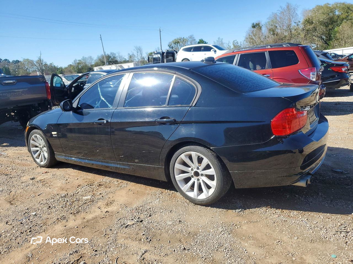 BMW Series 3 2011