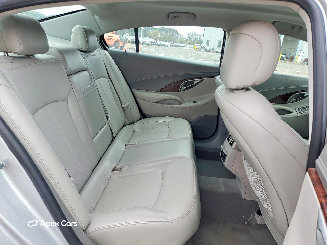 Buick LaCrosse 2011