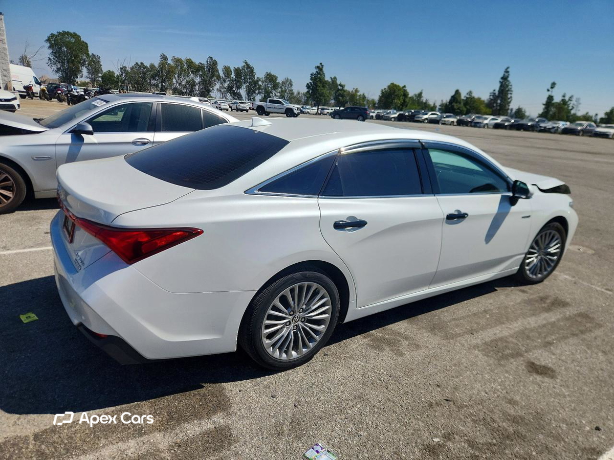 Toyota Avalon 2021