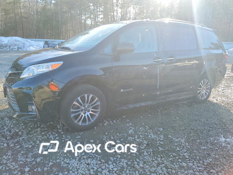 Toyota Sienna 2018 - Image 1 of 13