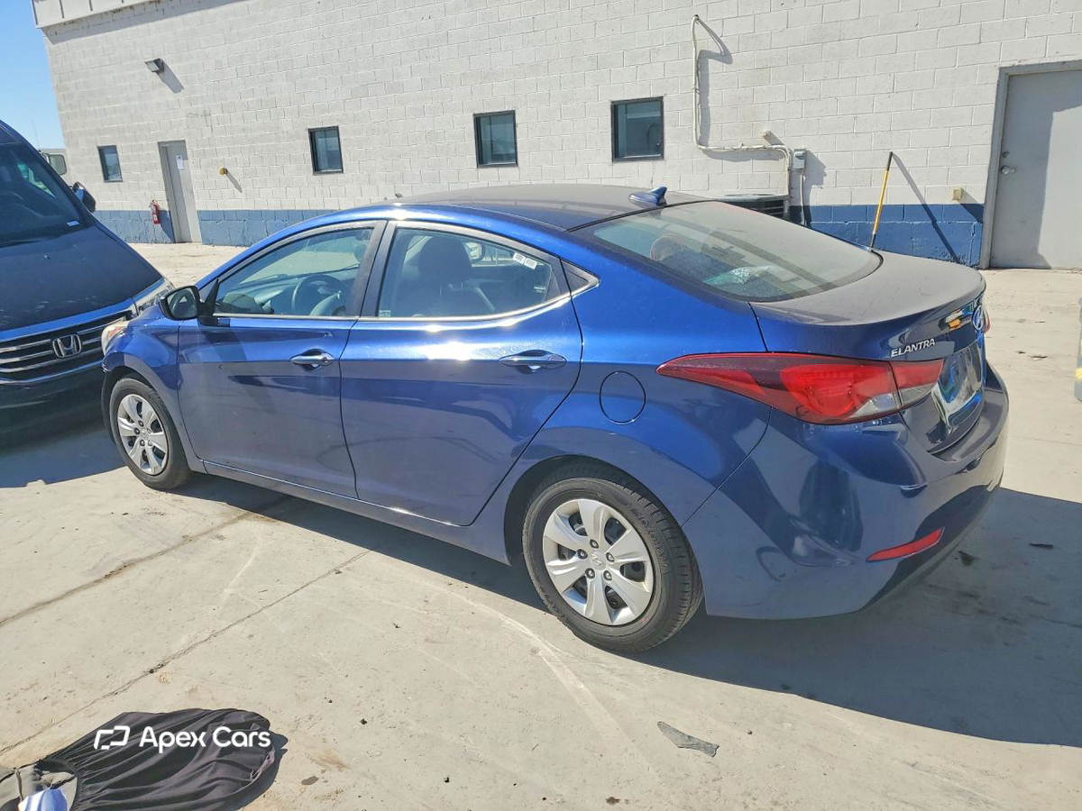 Hyundai Elantra 2016
