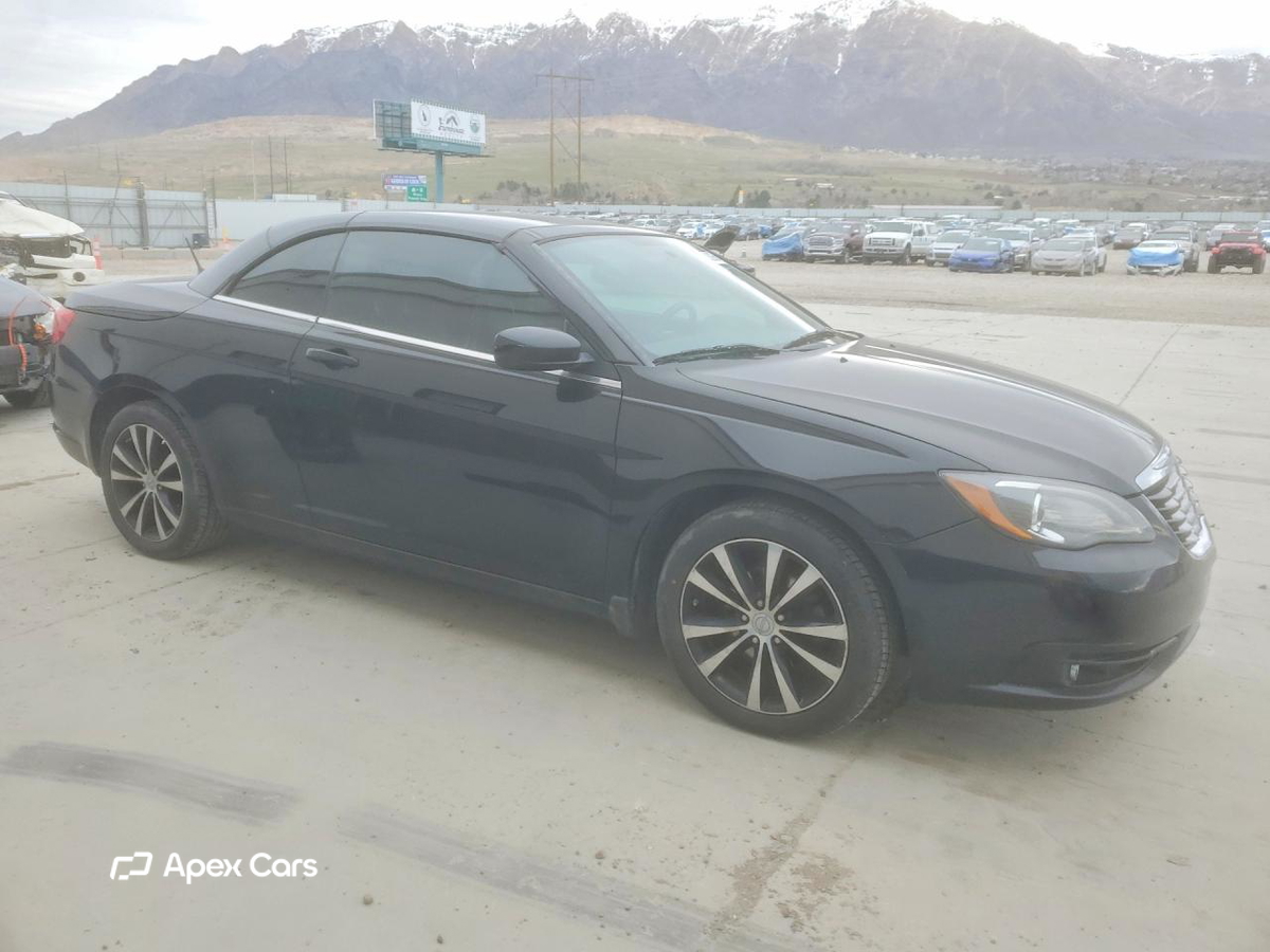 Chrysler 200 2011