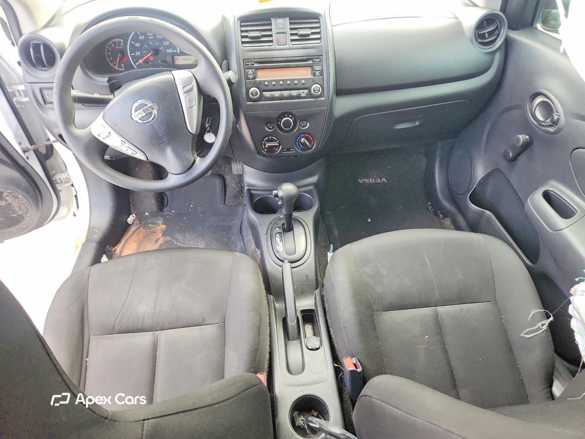 Nissan Versa 2016