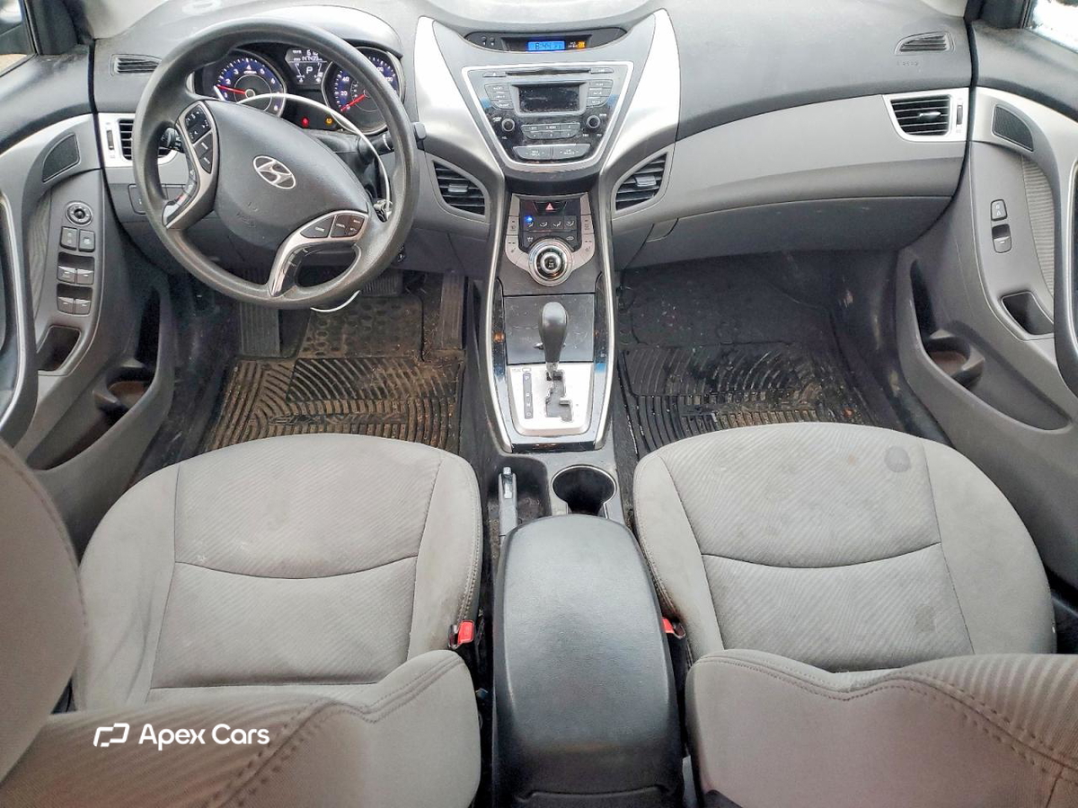 Hyundai Elantra 2013