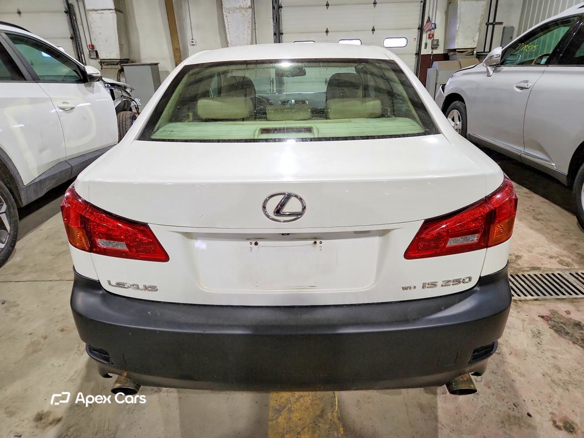 Lexus IS 2006
