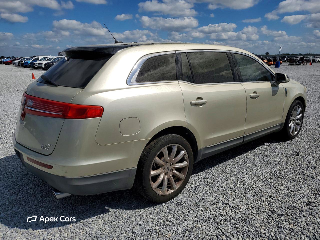 Lincoln MKT 2010
